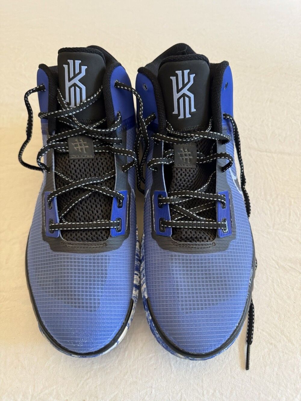 Nike Kyrie Flytrap Blue Black Basketball Shoes Men’s 11 Athletic Sneakers